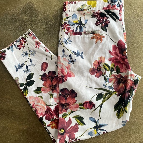 Zara stretch cropped floral chino size 8 - Picture 2 of 2